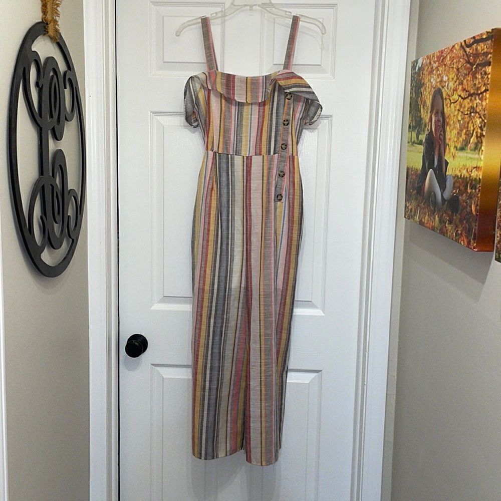 ✨Hummingbird Multicolored Striped Crop length Jumpsuit with Ruffle & Buttons